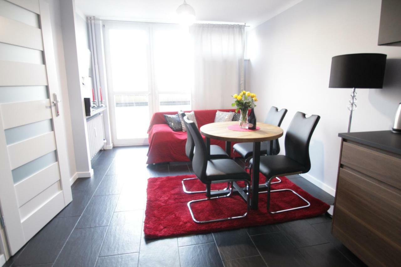 Fantastyczny Apartament Krolewska Varşovia Exterior foto